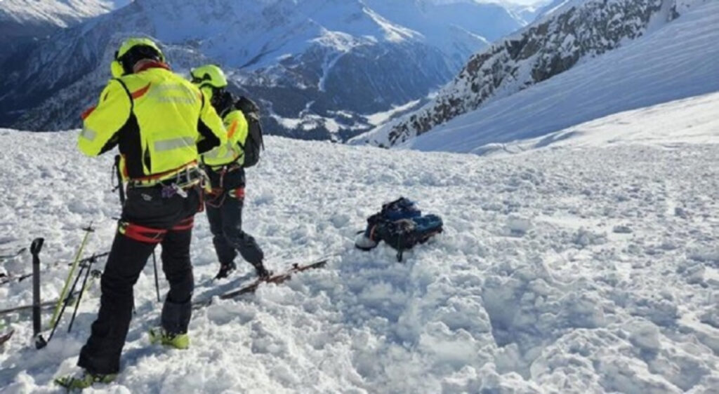 sciatori morti ghiacciaio Adler Zermatt