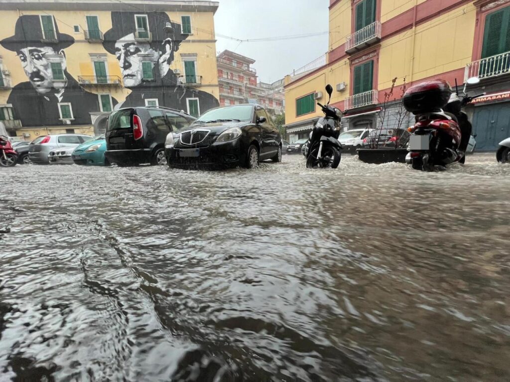 Maltempo in Campania: la Protezione Civile ha emesso un’allerta meteo gialla valida dal 15 al 16 maggio 2025.