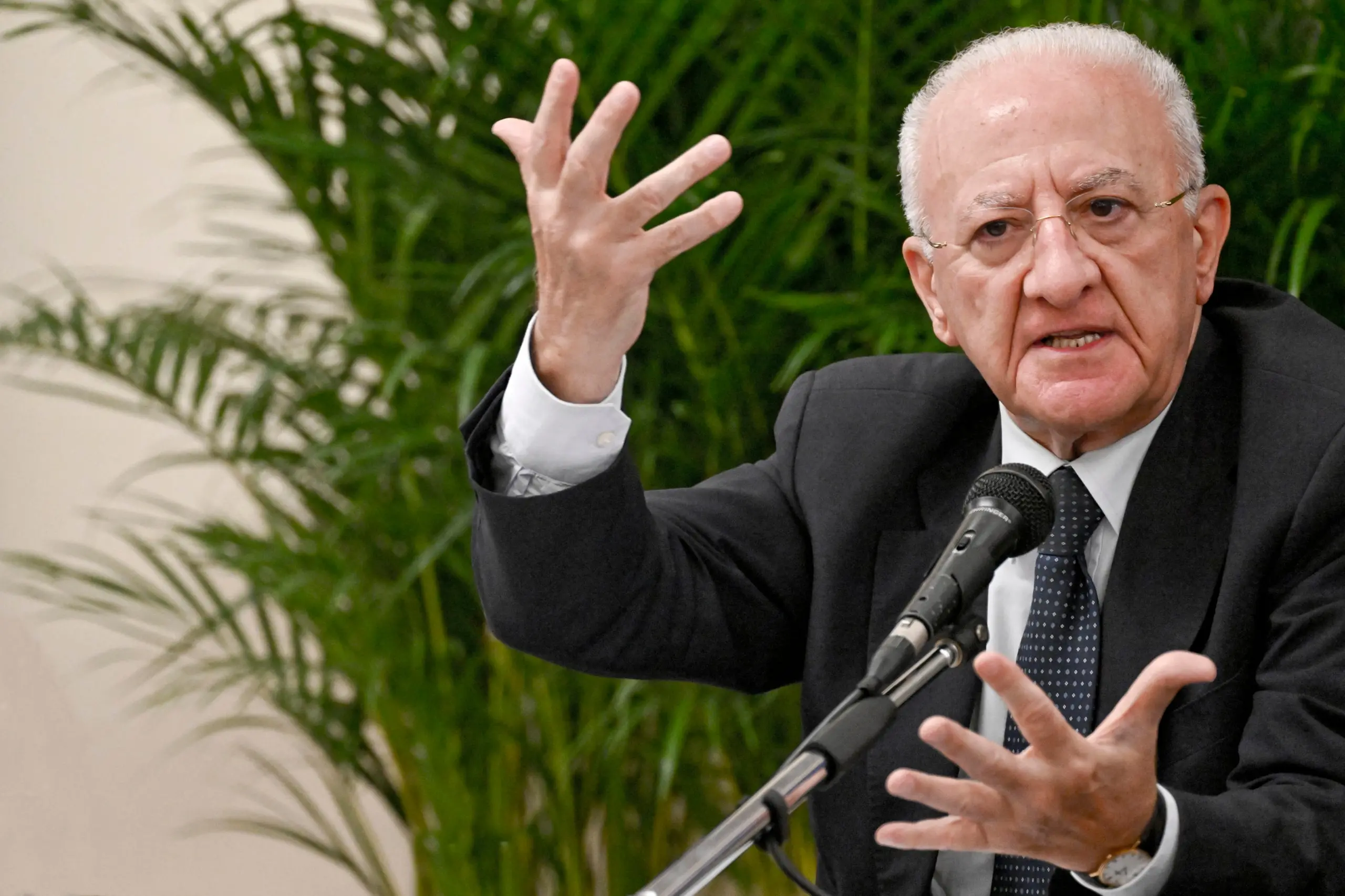 De Luca nomina nuovi direttori sanitari