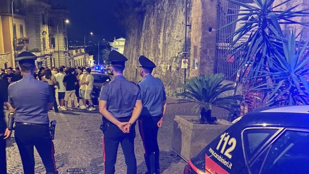 Napoli, notte prima degli esami