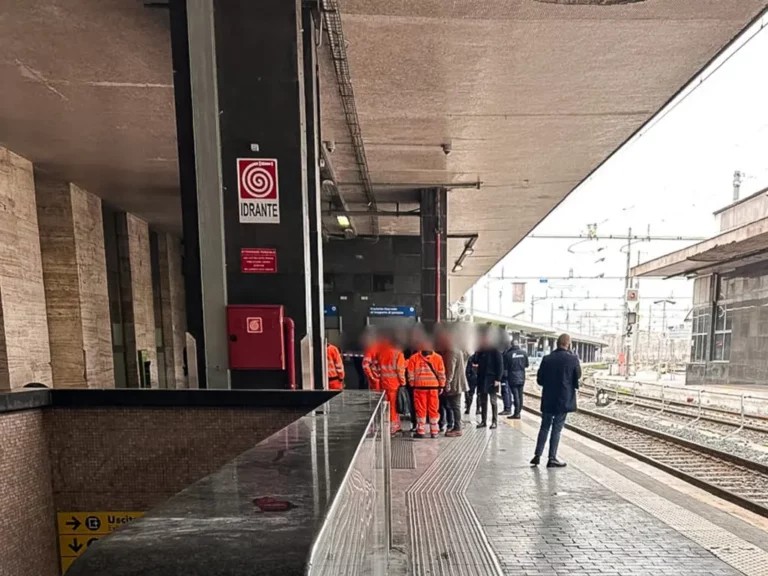 Ostia uomo muore per malore