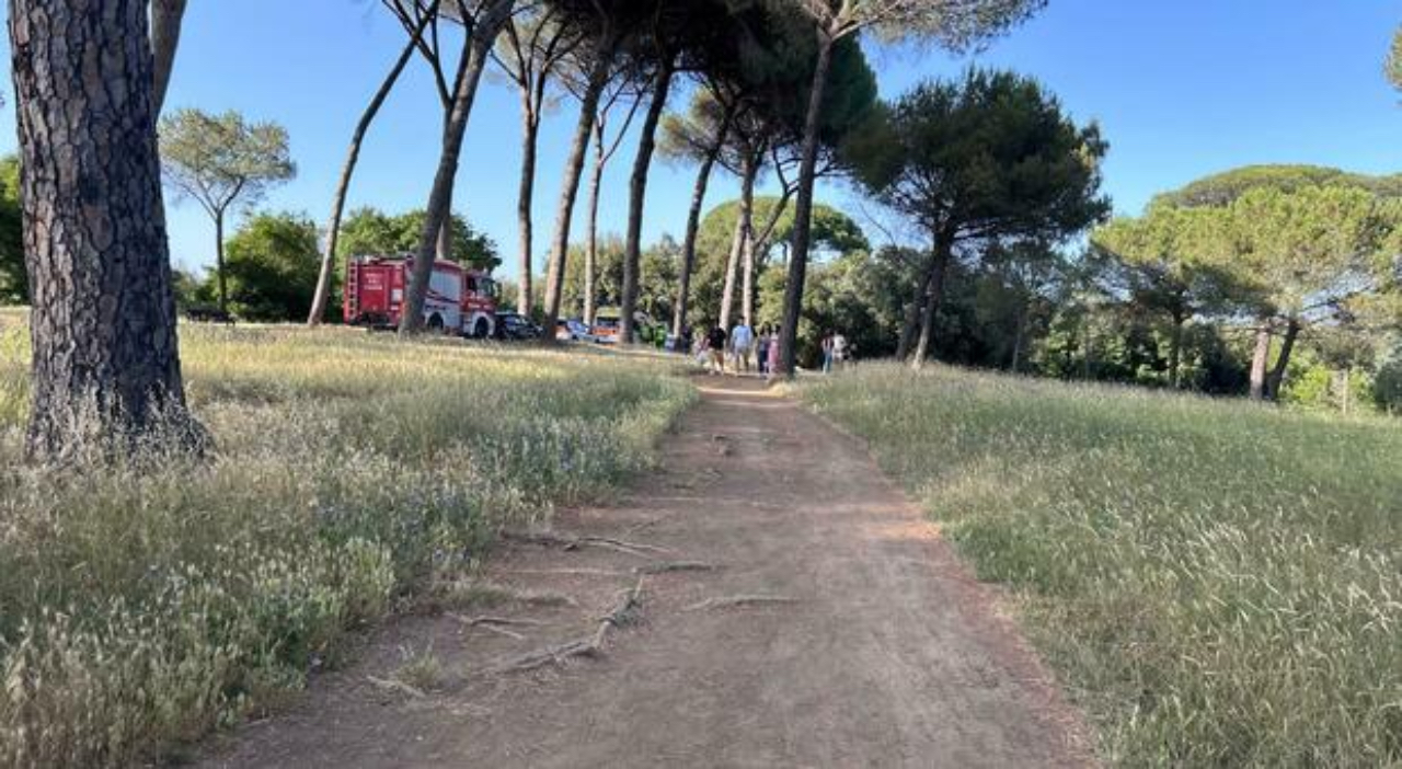 Chi è Rexal Ford, l’uomo arrestato in Grecia per il presunto duplice omicidio a Villa Pamphili. Dice di essere il padre della bimba.