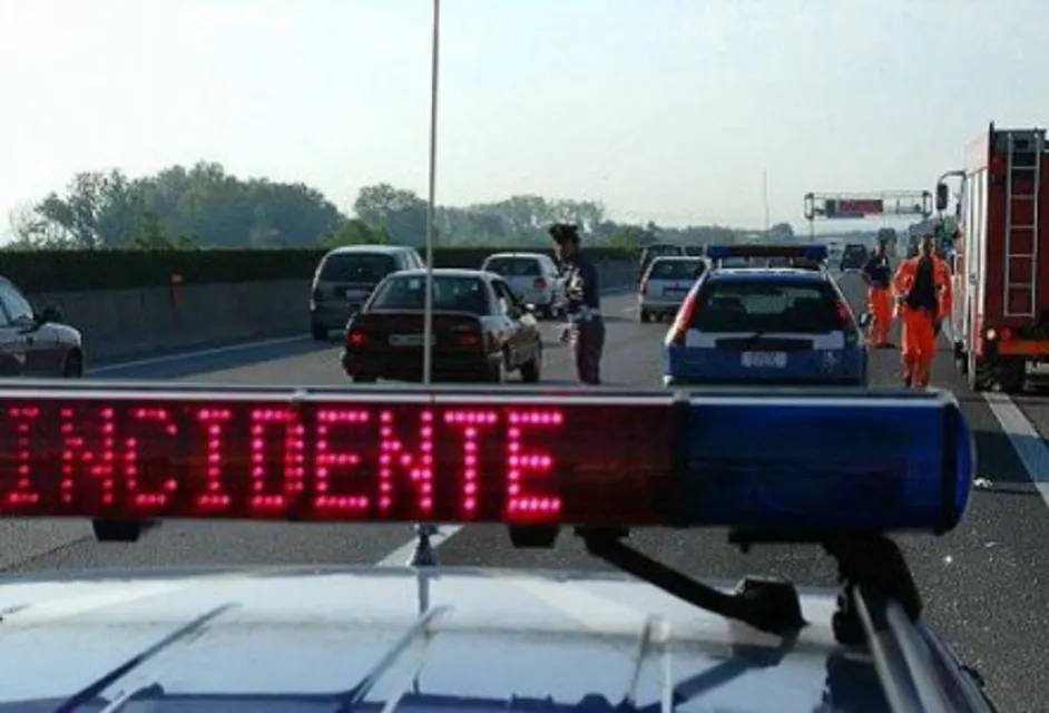 Tolentino ragazza investita