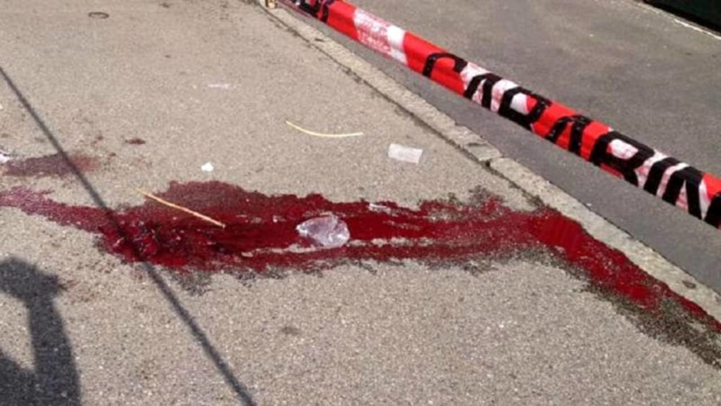 Accoltellato a Napoli a Porta Capuana