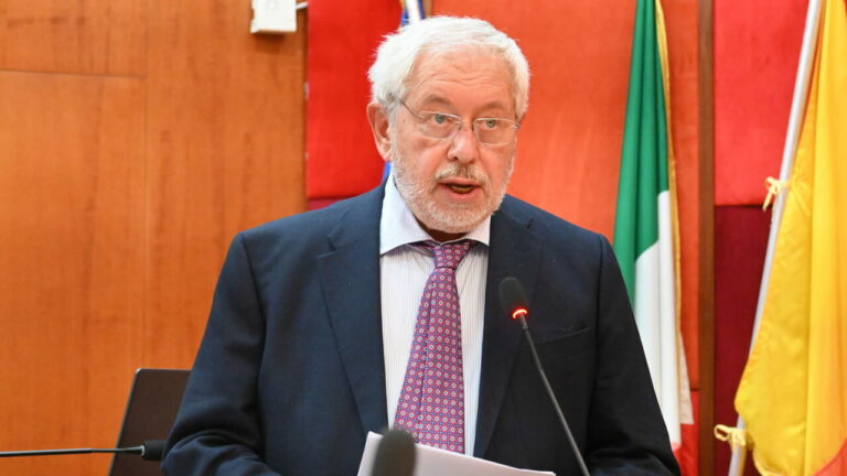 Consiglio comunale, ok a manovra di bilancio da oltre 17 milioni: 50 nuove assunzioni per gli asili nido
