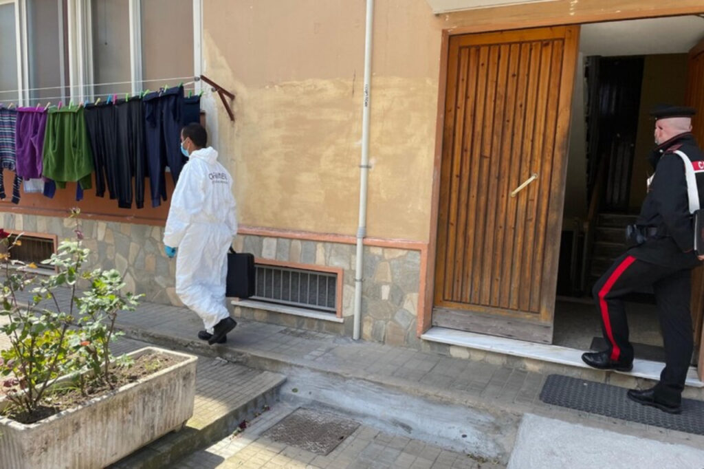 Cagliari, trovato morto in casa a 59 anni, a lanciare l’allarme i vicini