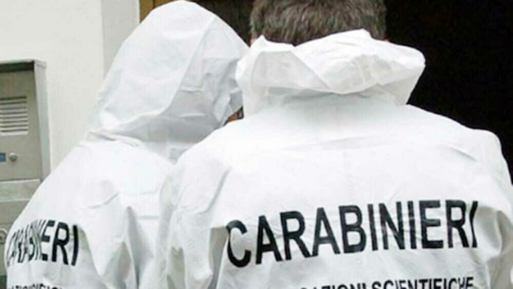 Ragazzo filippino precipita dal quinto piano a Salerno: tragedia nel cuore della città