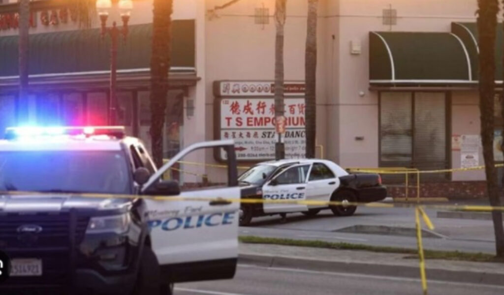 Los Angeles, auto sulla folla a East Hollywood