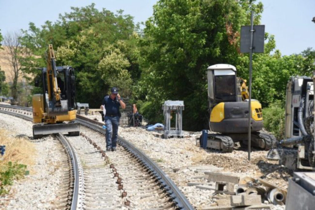 Sforzacosta tragedia sui binari