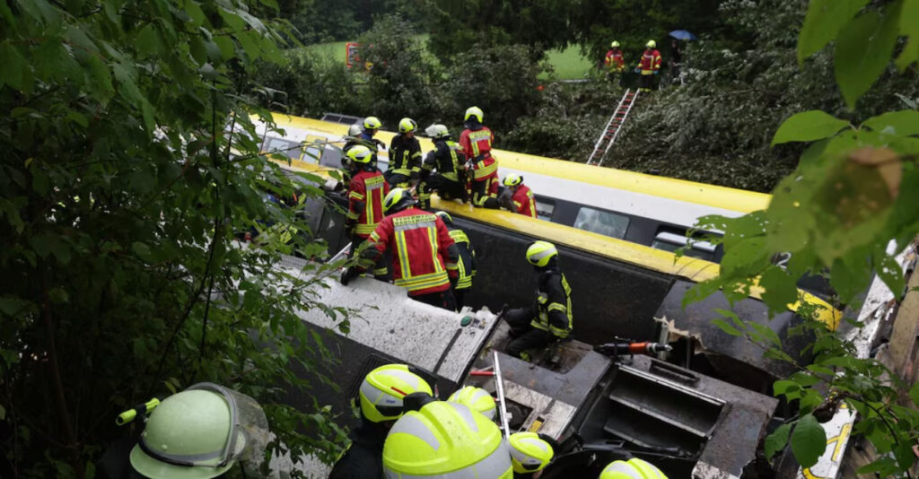 Treno deraglia in Germania tre morti .jpg