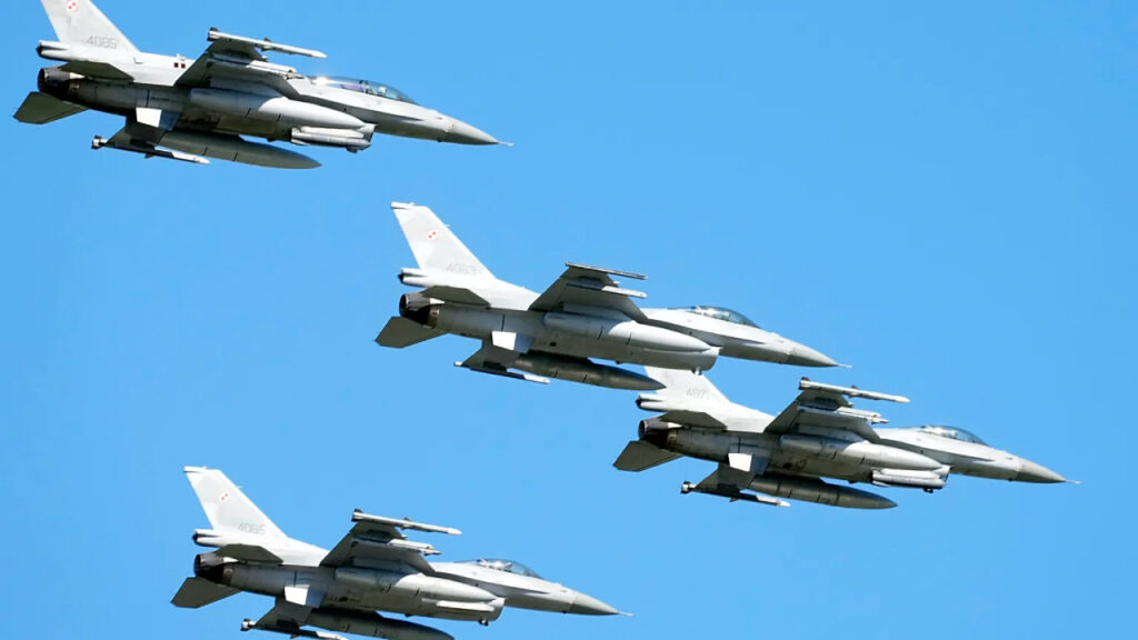 Polonia abbatte droni russi