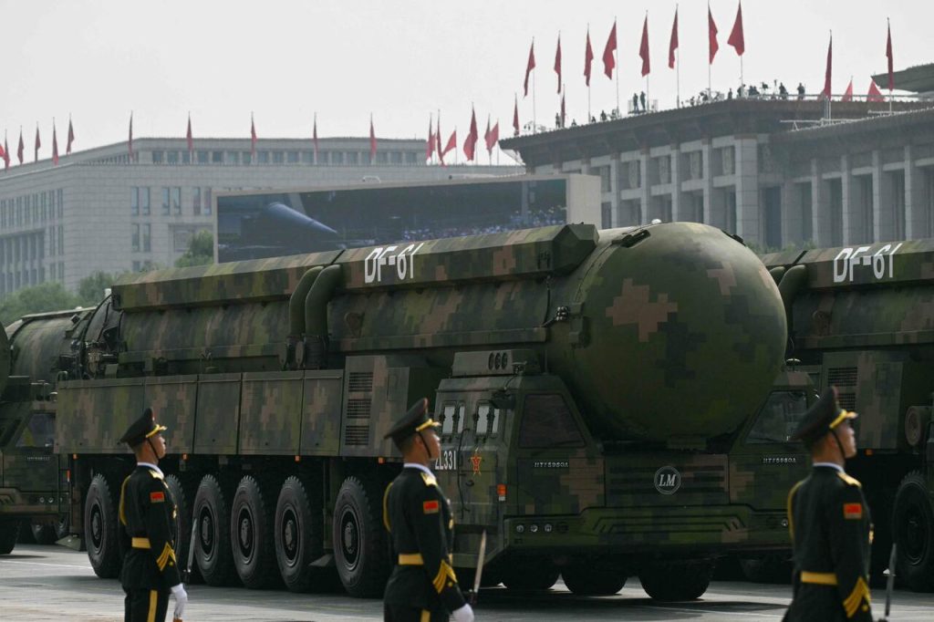 Cina parata militare arsenale Pechino