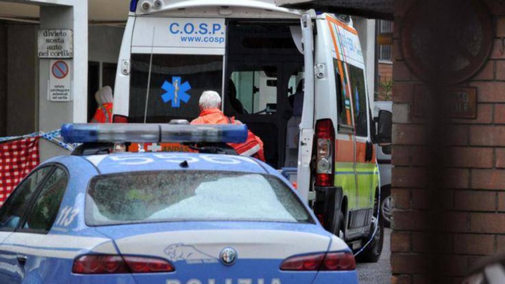 Treviglio uomo morto infarto treno stazione senza defibrillatore