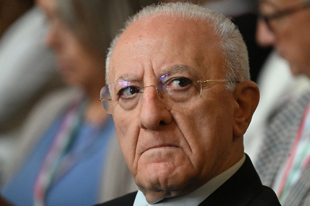 vincenzo de luca critica candidatura Fico